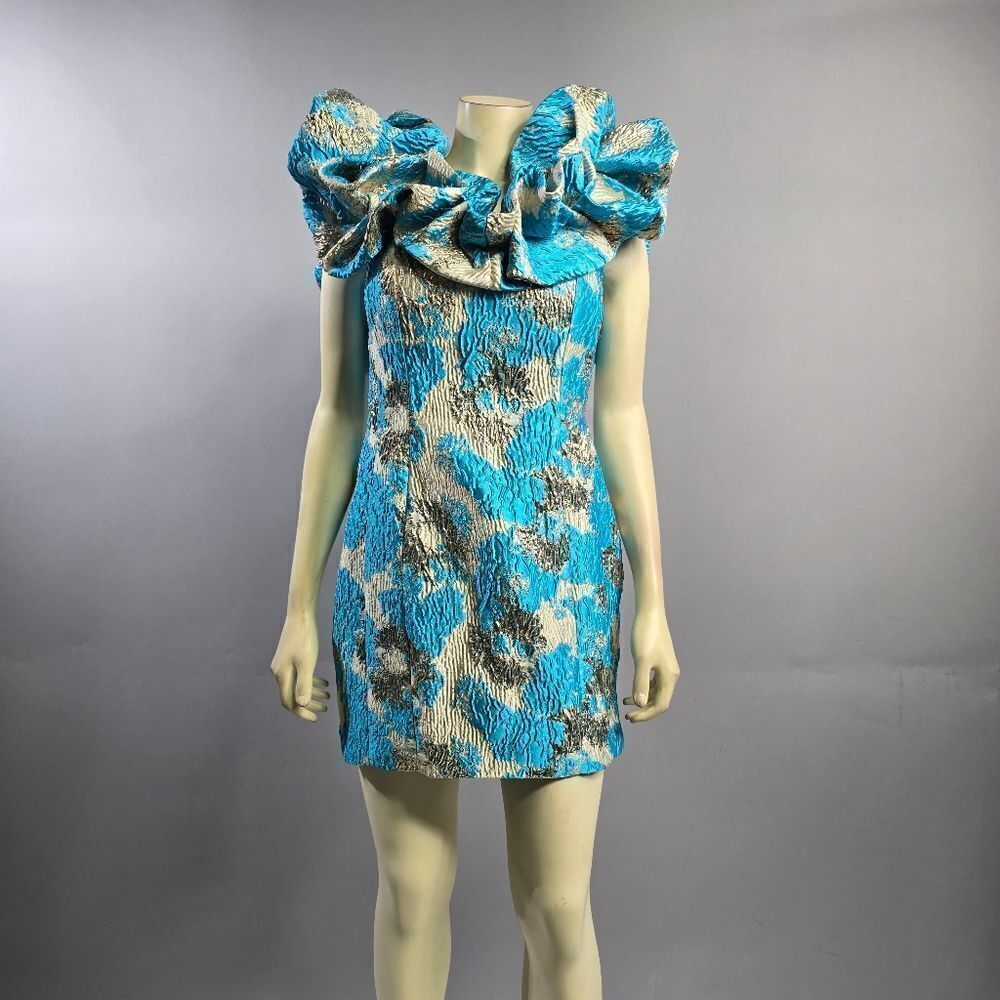 Medium frilly dress R14